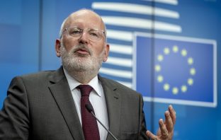 Frans Timmermans napisao ‘ljubavno pismo’ Velikoj Britaniji: “Boli što si odlučila otići, volim te”