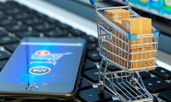 Na Crni petak Amerikanci potrošili 7,4 milijarde dolara na internetskoj kupovini