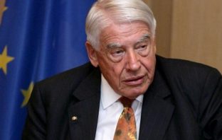 Schwarz-Schilling pozvao kardinala Puljića da “otkaže misu prije nego što bude prekasno”