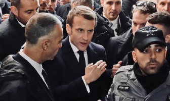 Macron se u Jeruzalemu posvađao s izraelskom policijom