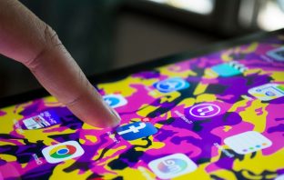 Čelnici Googlea, Applea, Facebooka i Amazona odbacili optužbe za gušenje konkurencije