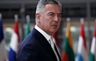 Đukanović zabija zadnji čavao u lijes velike Srbije