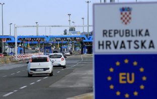 U Hrvatskoj ponovno razmišljaju o uvođenju samoizolacije za građane iz BiH i Srbije;