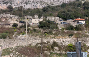 MUP HNŽ kaznit će više od stotinu Trebinjaca jer su kršili mjere zabrane: Bili u manastiru