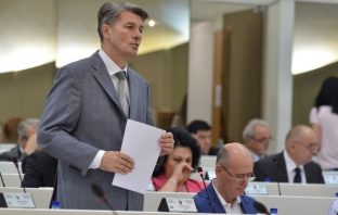 Mehmedović tražio da se parlamentarcima ne isplaćuju plaće u mjesecima kad nema sjednica
