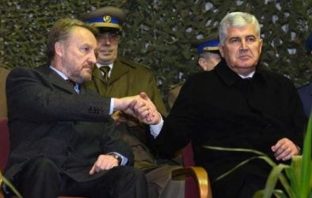 Izetbegović poziva Čovića da se “prikloni probosanskim snagama”