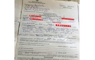 Zagrepčanin kažnjen jer je u dvorištu izvjesio hrvatsku zastavu s “prvom bijelom kockicom”