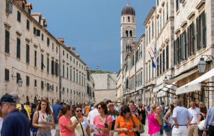 IMA NADE ZA OVU GODINU Globalni prihodi od turizma i putovanja u 2021. mogli bi porasti 50 posto