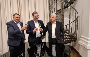 ČIN-ČIN, MALO SU SE ‘ZAGRIJALI’ Prijatelji Čović, Dodik i Vučić uz šampanjac iz Beograda poručili: Za EU