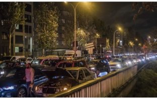 Parižani u kilometarskim kolonama bježe na selo uoči lockdowna