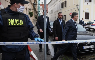 22-godišnji mladić u rafalnoj paljbi ustrijelio policajca na Markovu trgu te potom izvršio samoubojstvo