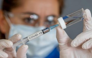 Brojne prepreke za cjepivo protiv COVID-a: Pouzdanost, logistika, nepovjerenje, dezinformacije