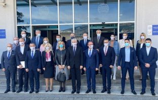 Organizatori studentskih prosvjeda reagirali na Radmanov posjet Sveučilištu: “Kao i prije, politizacija je u Rektoratu”