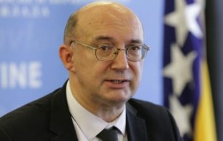 Grgić: Je li pomoćnik ministra Drljače, Kenan Spahić, nezakonito postavljen na direktorsku poziciju?