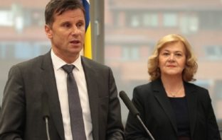 Novalić i Miličević zaključili da, zbog strožijih mjera, stagnira broj novozaraženih