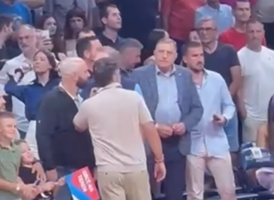 Dodika publika izviždala na utakmici Srbija-Slovenija