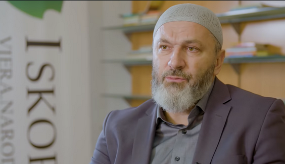 BOŠNJACI IZIGNORIRALI POZIVE NA RADIKALIZAM – Ništa od ‘inat klanjanja’ u Širokom Brijegu – Provokator Musa imao je ‘showtime’ i 6 pristalica umjesto najavljenih ‘1.000 Bošnjaka’ – Imam ih zamolio da odu