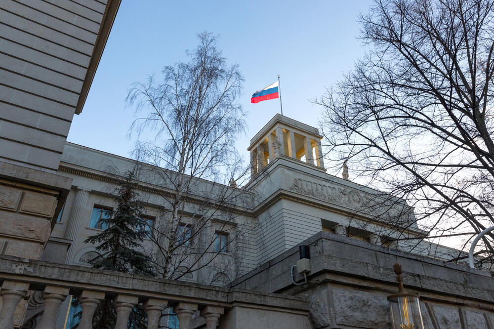 Od danas ograničena sloboda kretanja ruskih diplomata u EU: Svoja putovanja moraju najaviti 24 sata unaprijed