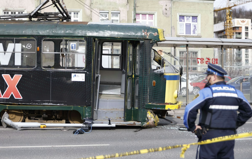 Premijer Sarajevske županije Nihad Uk podio ostavku nakon prosvjeda zbog tramvajske nesreće
