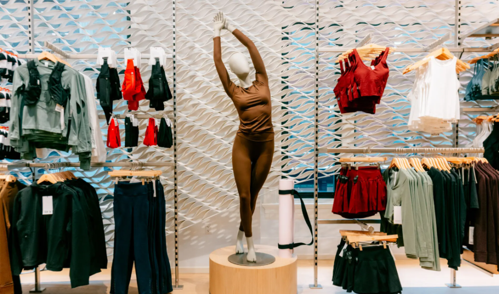 Brand Lululemon bori se za spas svog “joga-carstva” usred sukoba s osnivačem