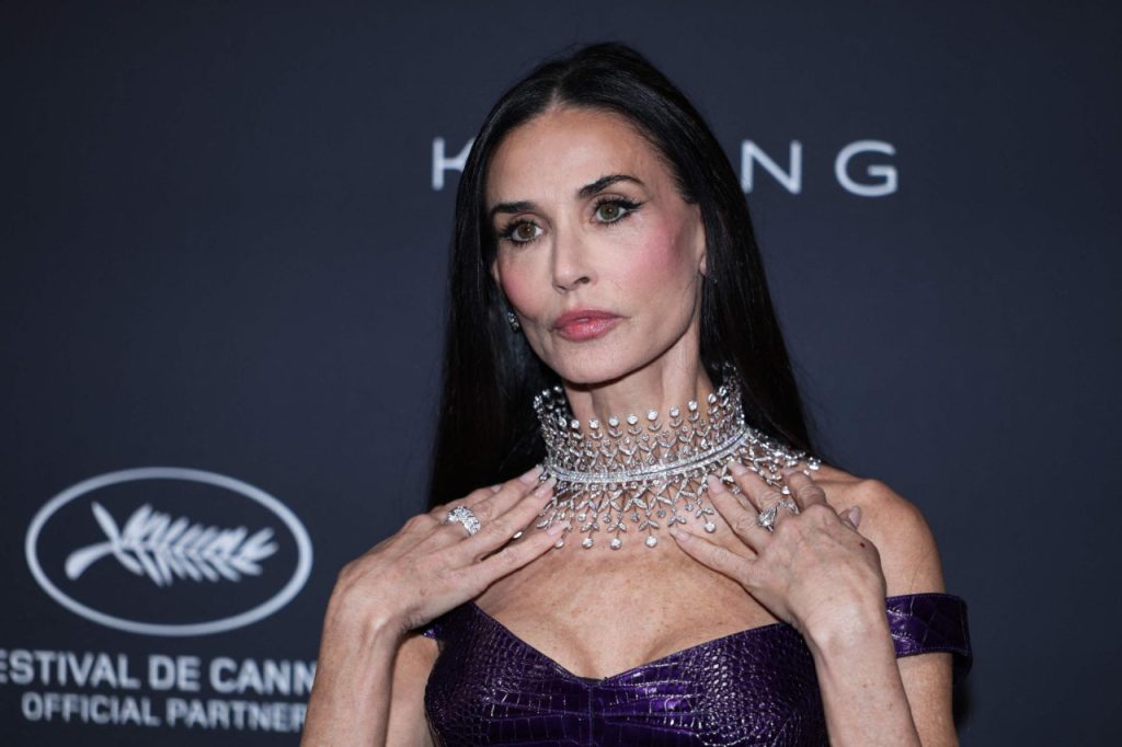Demi Moore šokirala izgledom na crvenom tepihu: ‘Neprepoznatljiva je‘