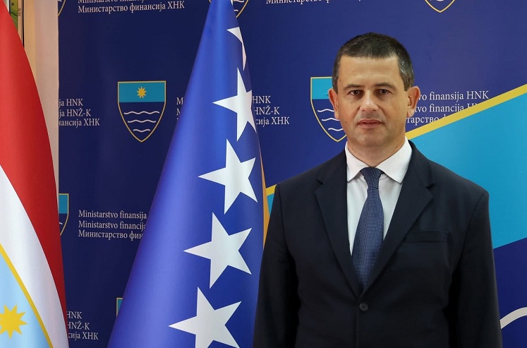 Šuta prijavio prijetnje smrću i odgovorio Inicijativi ‘Jer nas se tiče’: Vlada FBiH usvojila odluku da se otpad iz HNŽ i ZHŽ odlaže na Uborku, zašto o tome šuti NiP-ovac Hujdur?