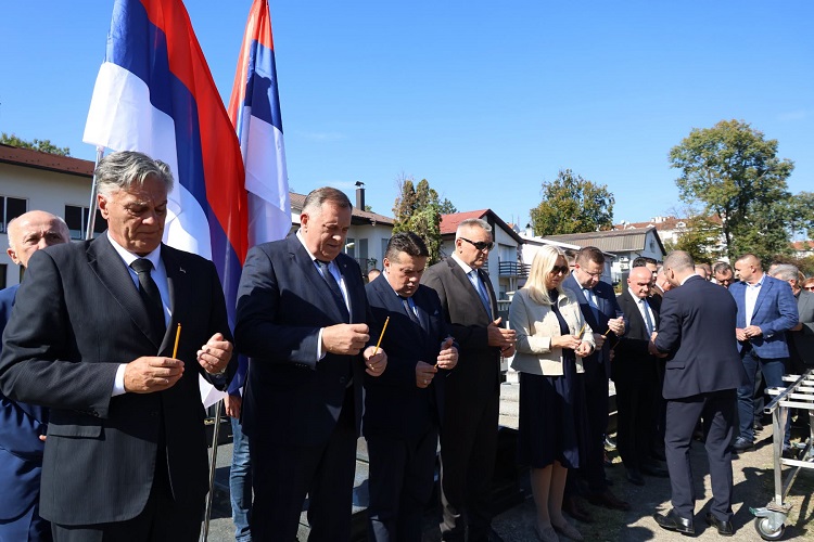 U Banja Luci uz počasti pokopana Biljana Plavšić – na sahrani Dodik, Cvijanović, Stevandić, Borenović…